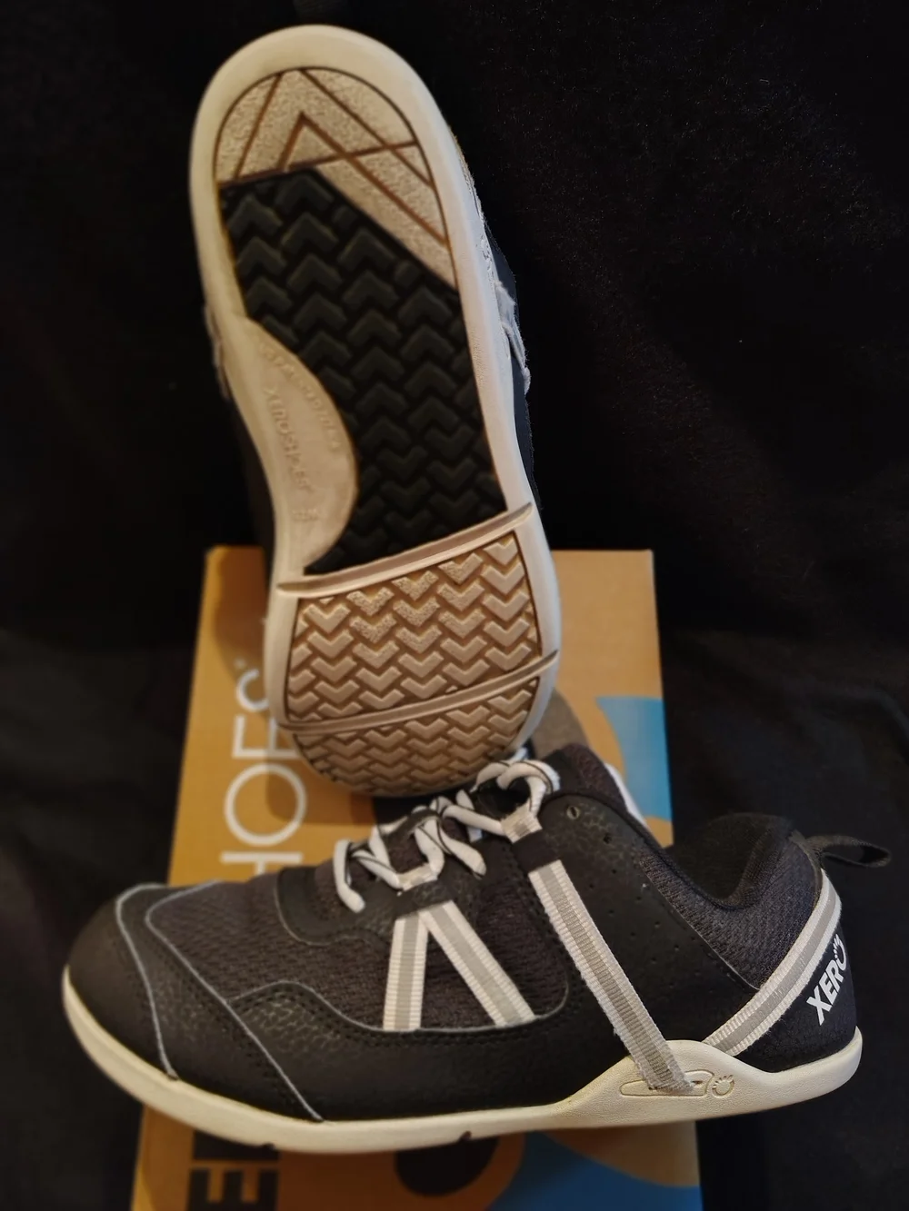 XERO Shoes Women's Prio Athletic Shoe - Black/White Size 7.5